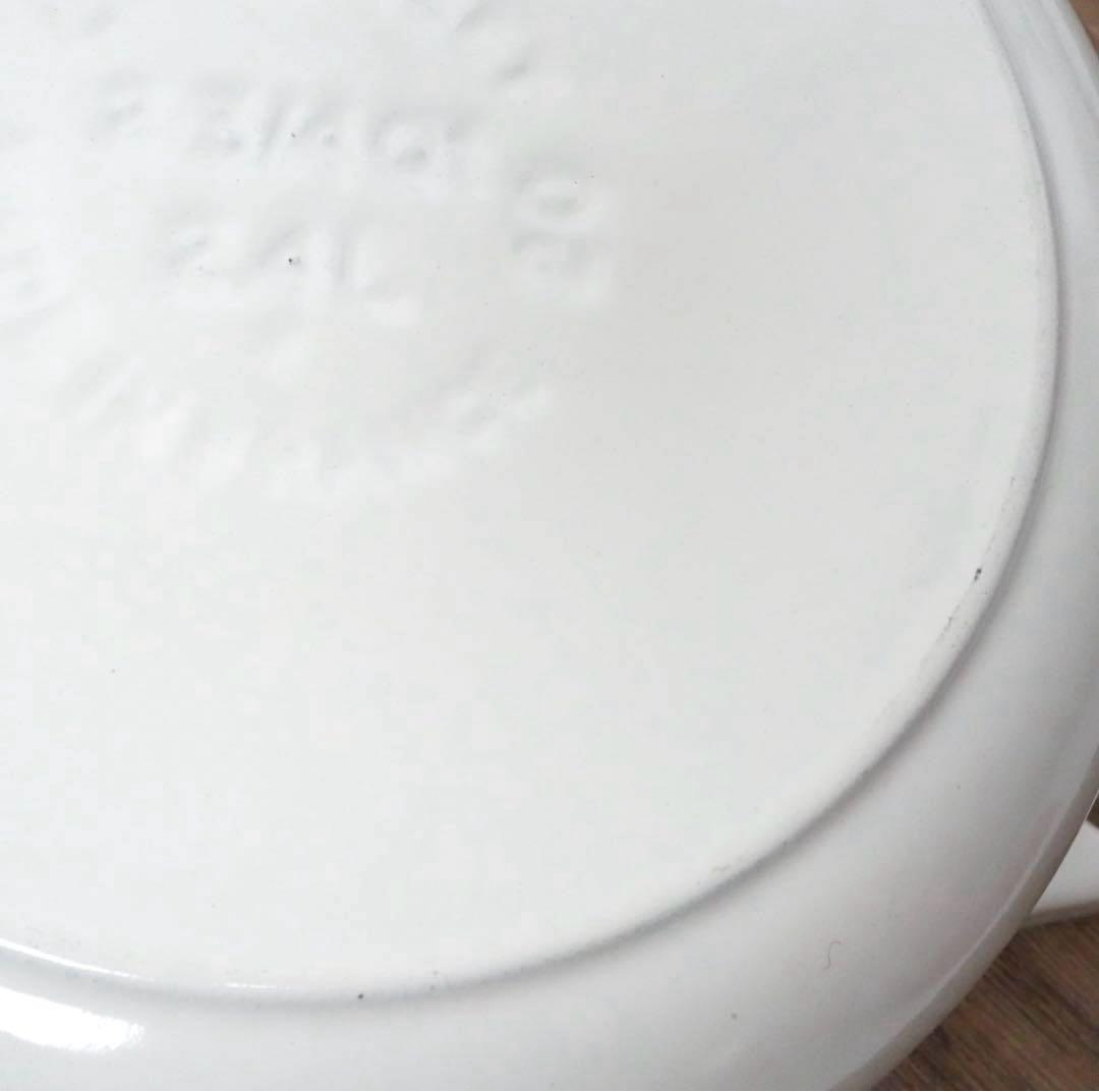 【美品】LE CREUSET　シグニチャーココット ロンド ホワイト　20cm