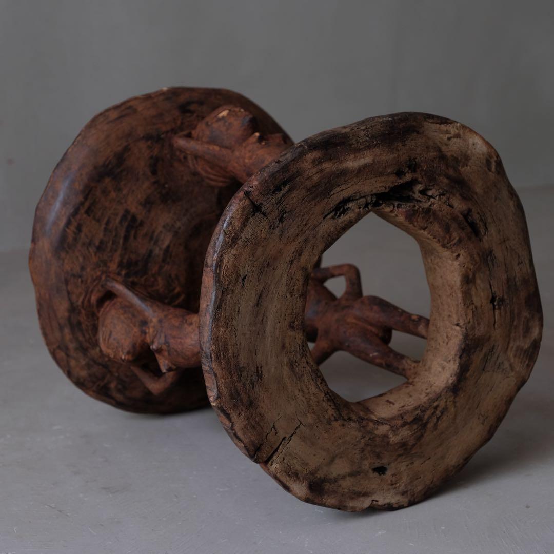 アフリカ 木製スツール　プリミティブ 丸椅子 チェア 花台 サイドテーブル