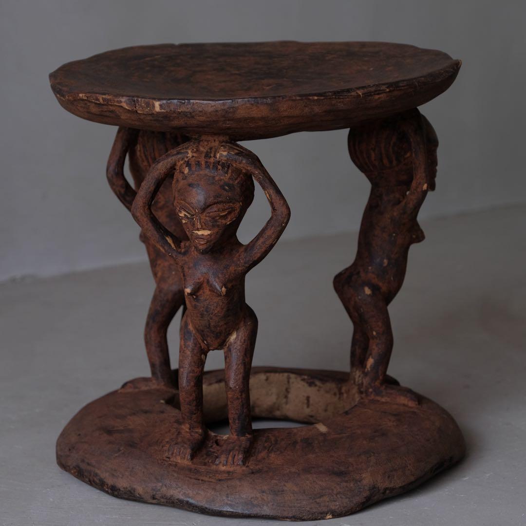 アフリカ 木製スツール　プリミティブ 丸椅子 チェア 花台 サイドテーブル