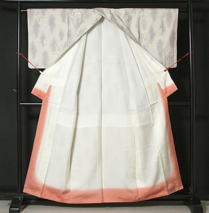 7726■　本場大島紬　泥白染　蝶の舞　経緯絣　７マルキ　未使用