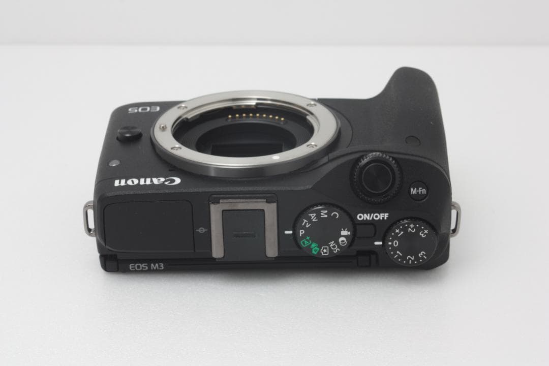 キャノン Canon EOS M3 ボディ 完動品 付属品多数 #327a