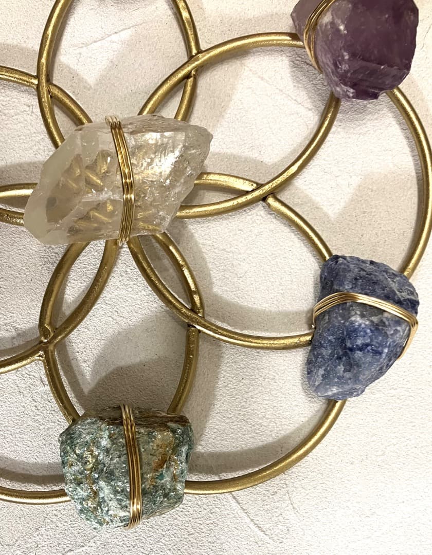 【新品】パワーストーン／クリスタルグリッド　チャクラ／天然石／希少