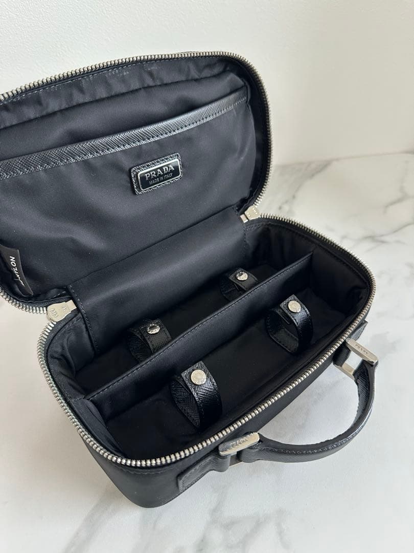 PRADA Re-Nylon サフィアーノレザー ハンドウエイト キャリーケース