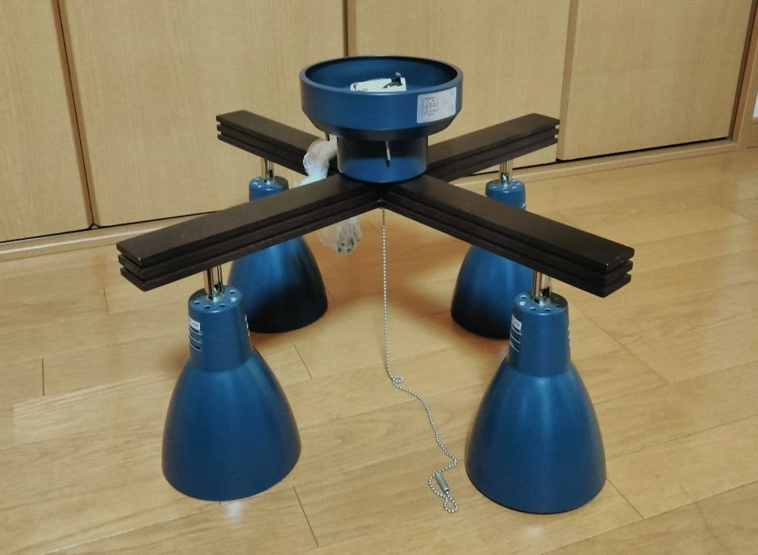 電球付　4灯シーリングライト　スポットライト