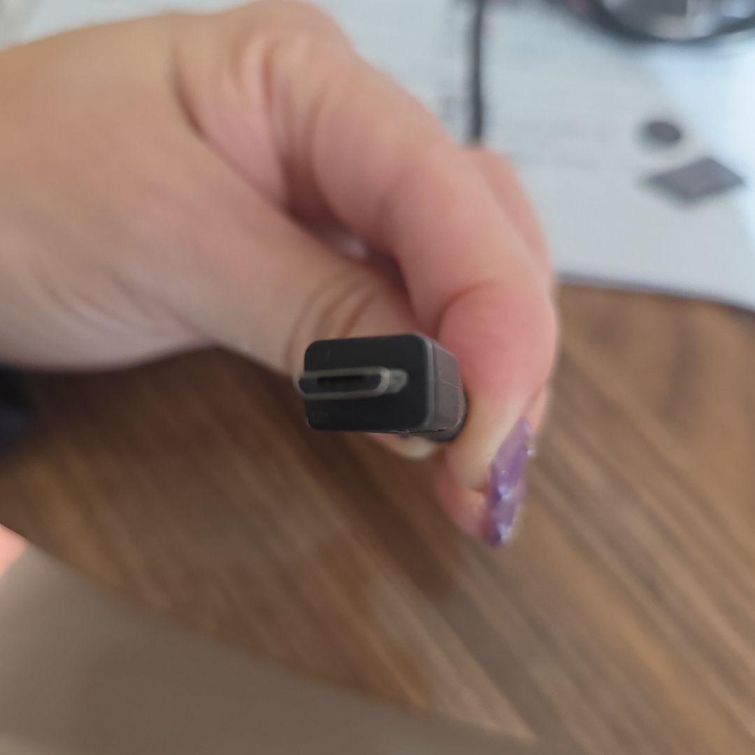 Nikon COOLPIX A900 本体と付属品