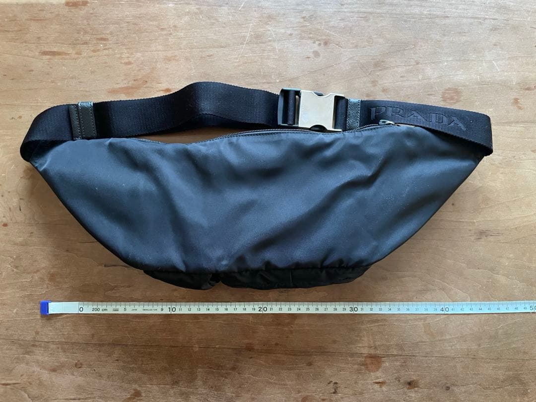 PRADA ボディバッグ