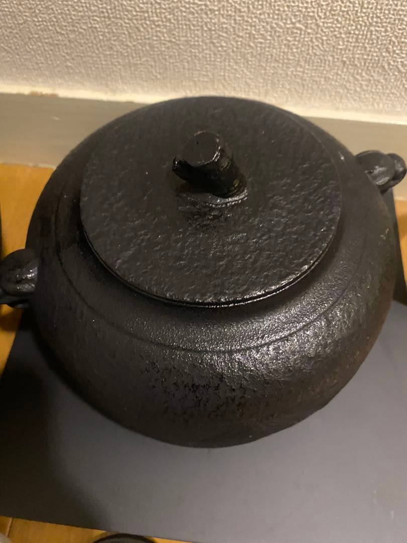 南部鉄器　茶の湯風炉釜・紅鉢竹紋　2.2L 箱付き