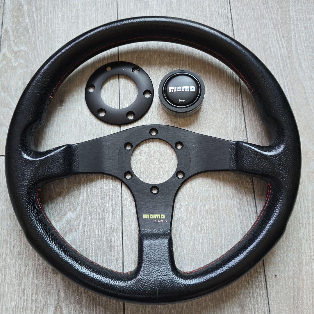 momo ステアリング　チューナー32Φ　中古