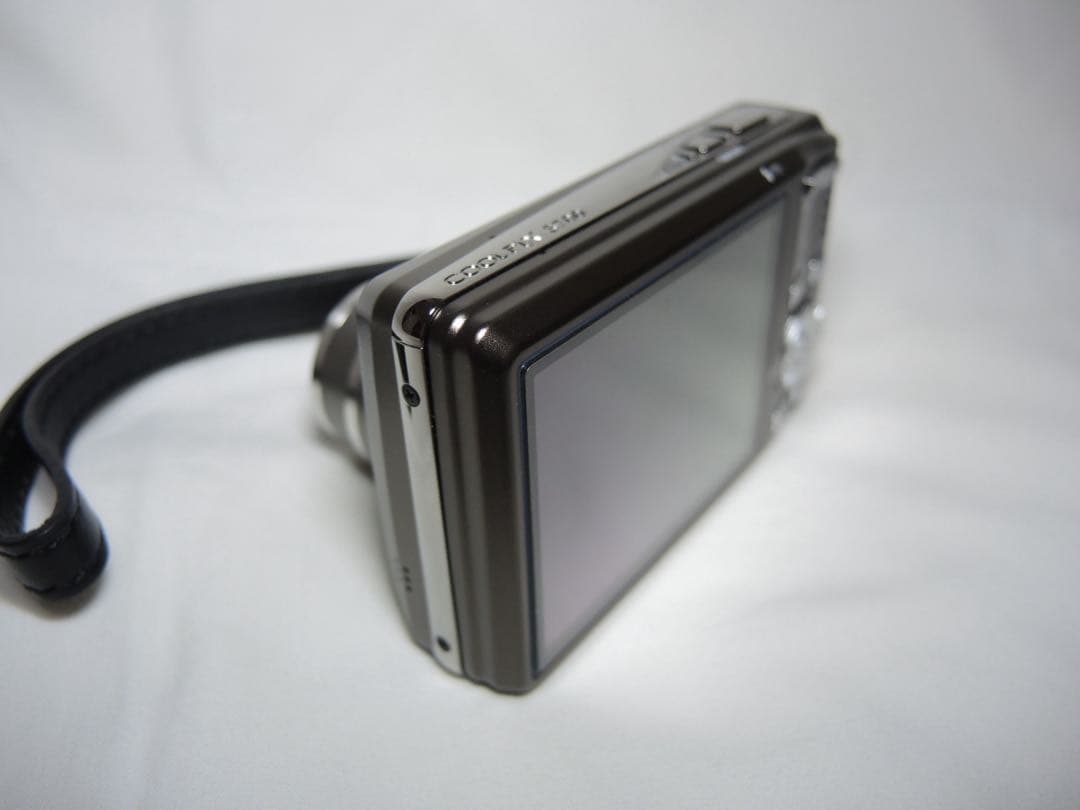 ニコンNikon COOLPIX S700 アーバンブラック専用ケース付き 美品