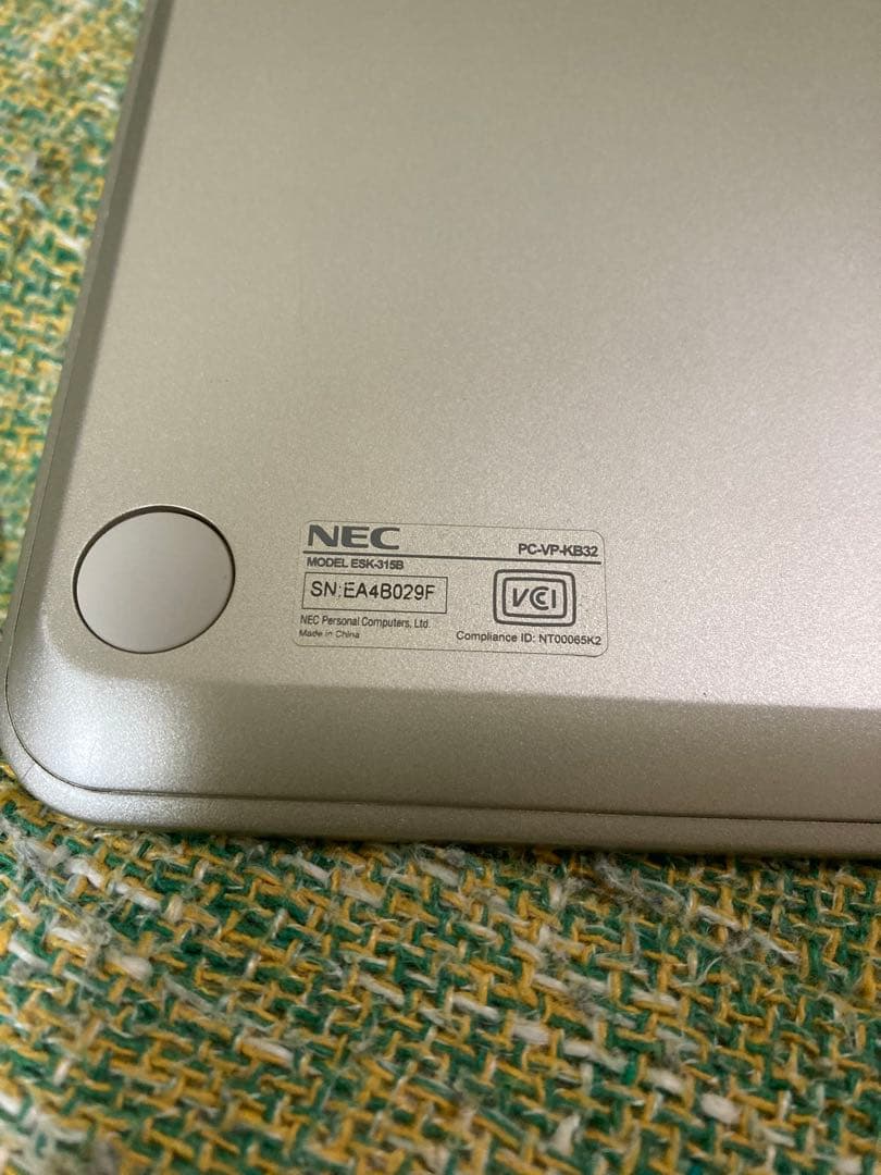 値下 NEC 2-in-1 Windows10 タブレットPC キーボード付き
