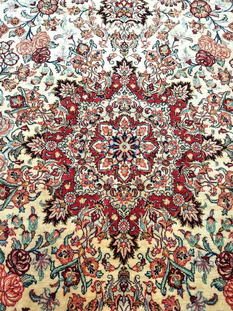 専用品☆【花の泉に遊ぶ美しい鳥】ペルシャ絨毯　シルク　ピンク系　孔雀　手織り