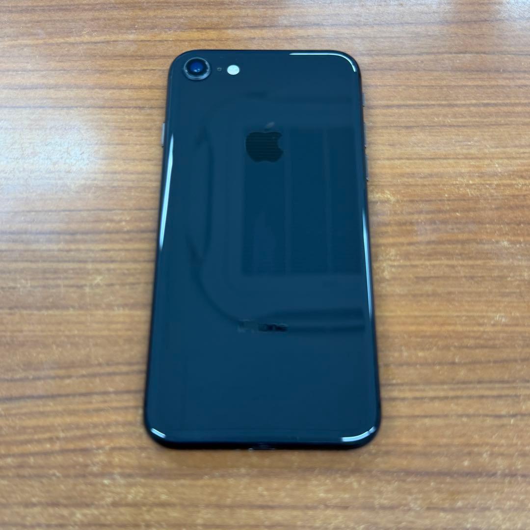 Apple iPhone 8 スペースグレー 本体 64gb