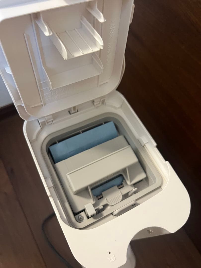 【美品】パナソニック MC-NS10K コードレススティッククリーナー