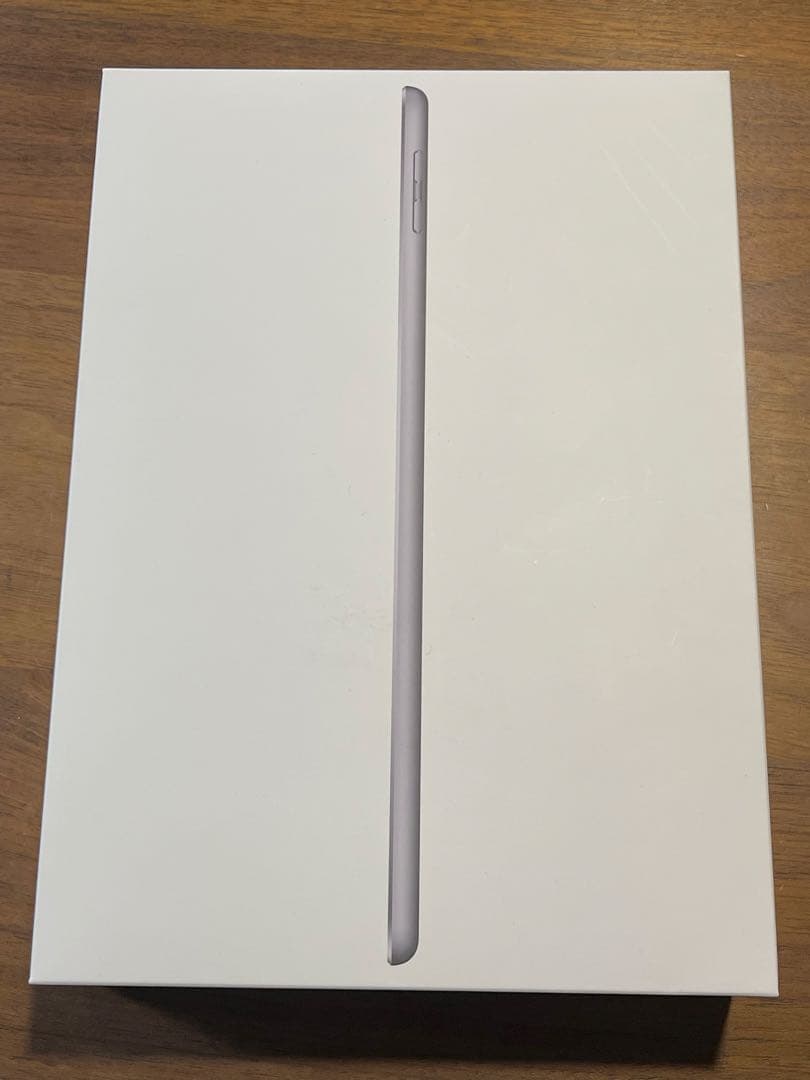 【美品】Apple iPad（代6世代）9.7インチ