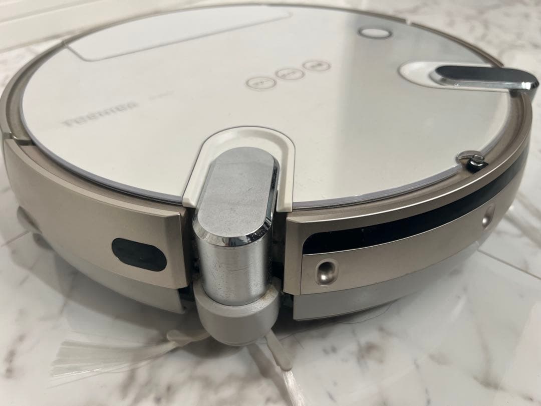 TOSHIBA トルネオロボ　ロボット掃除機 本体 ホワイトVC-RVS2