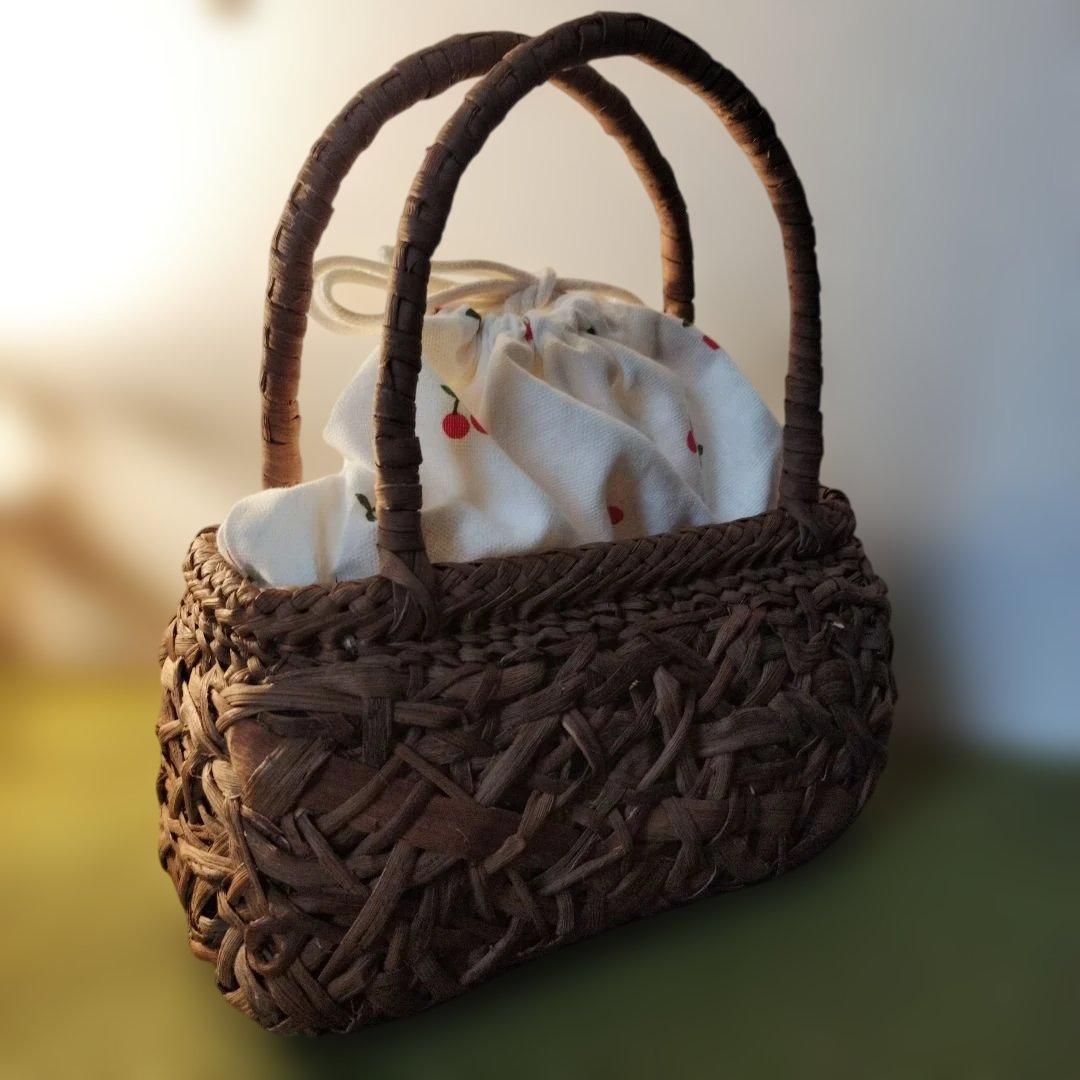 山葡萄やたら編み籠バック（巾着付き） 約横20高さ12幅8