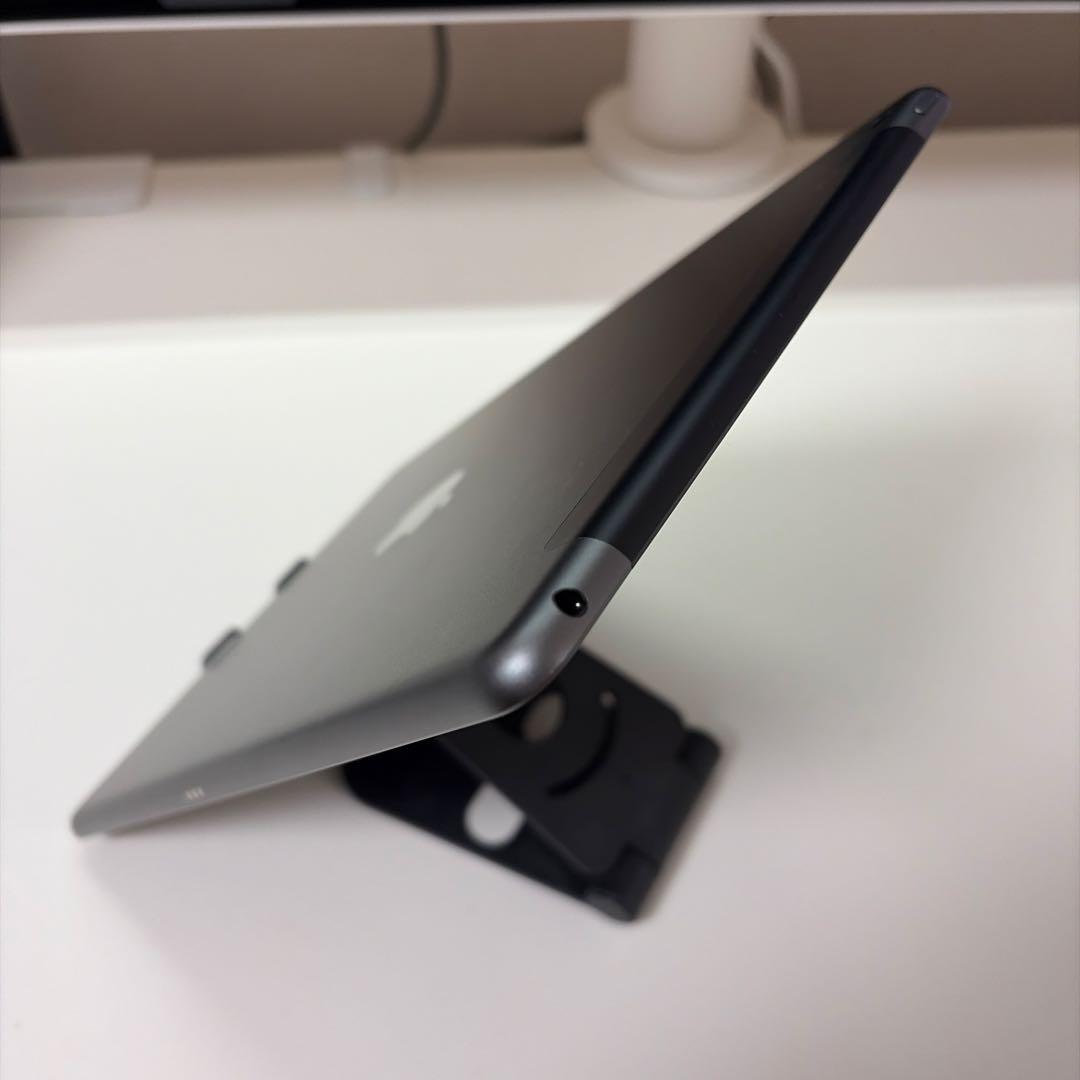 iPad 第9世代 64GB セルラーモデル