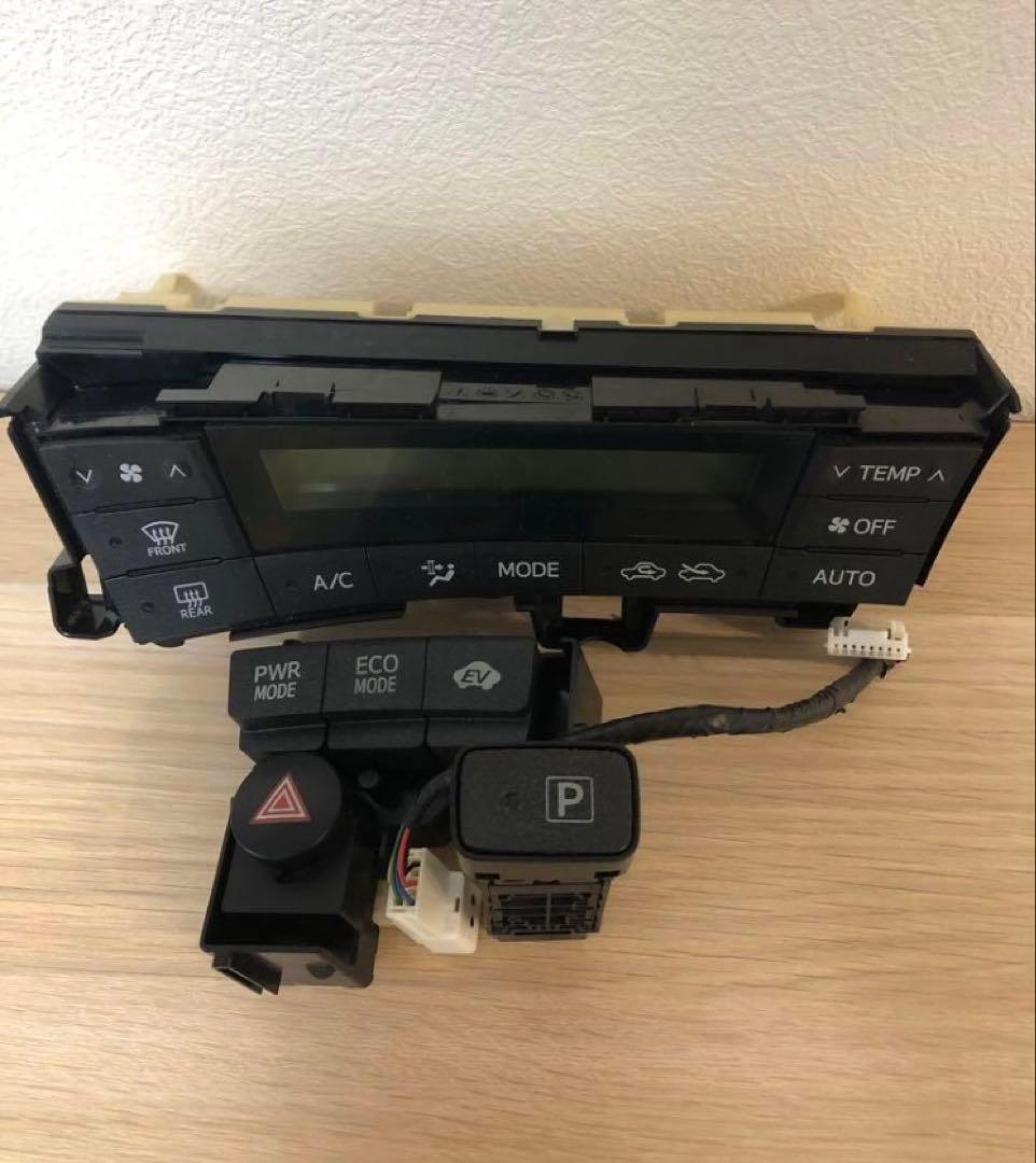 ZVW30プリウス 前期 エアコン シフト スタートスイッチ LED打ち替え3