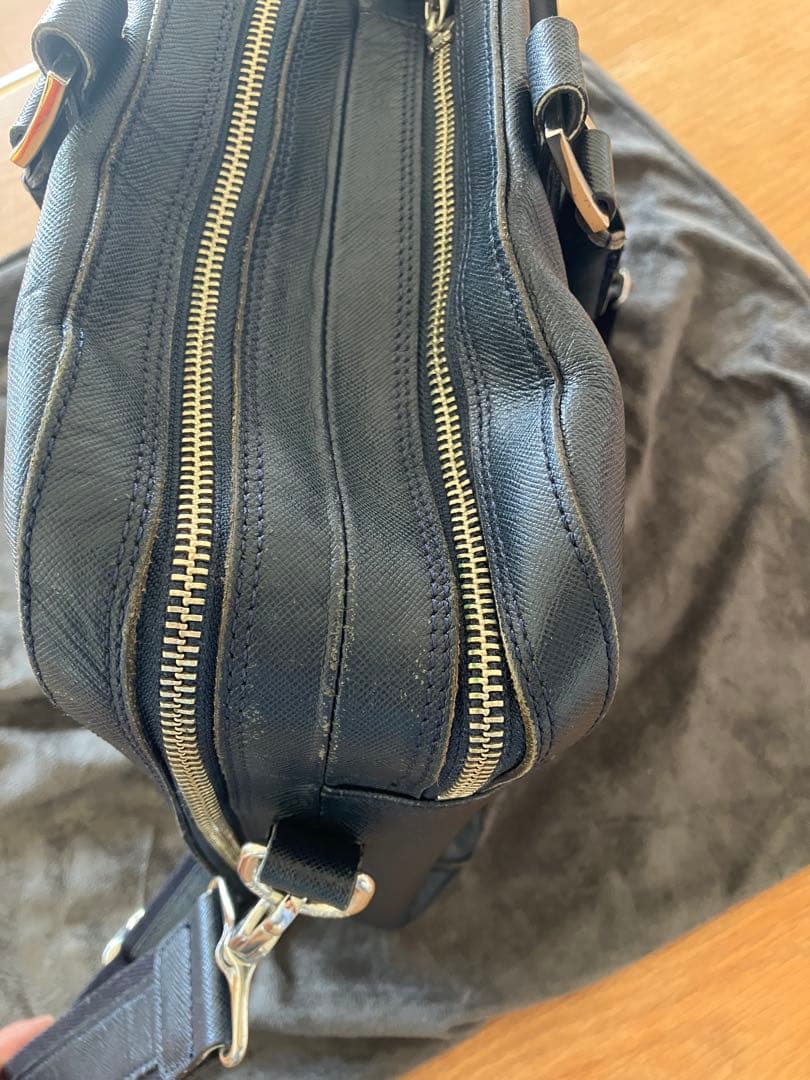 ペッレモルビダ　キャピターノ2室タイプ　ネイビー　日本製