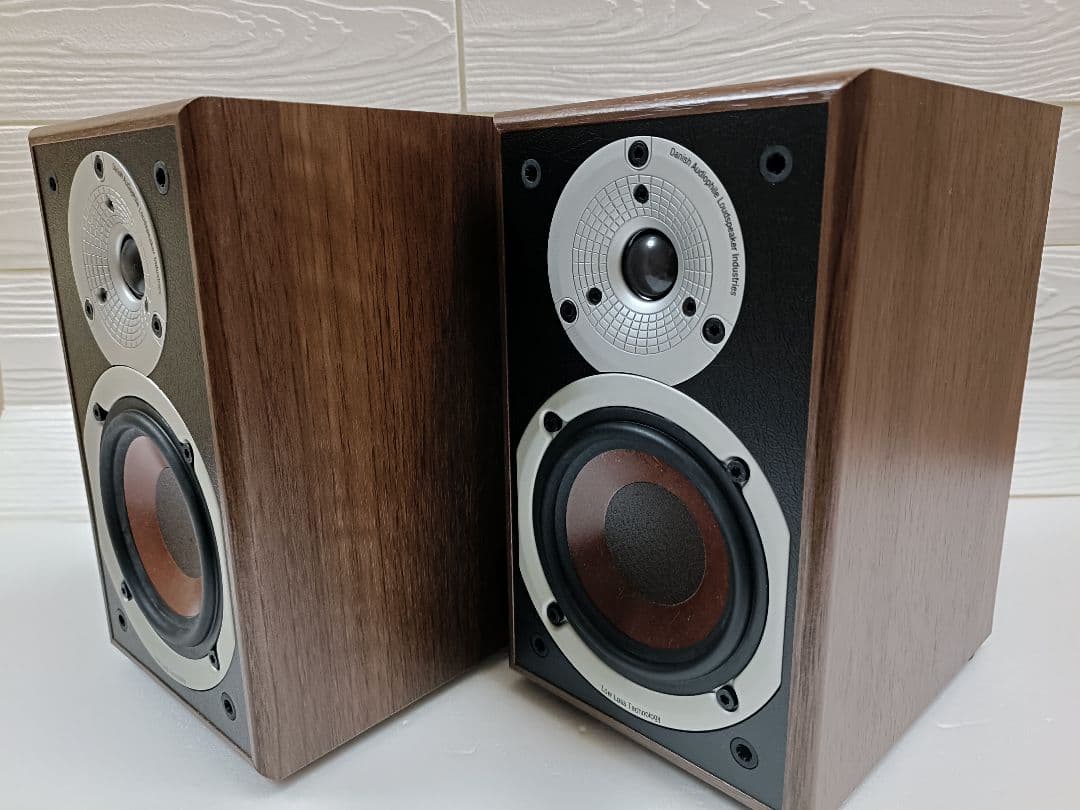 DALI SPEKTOR 1 ウォルナット ペア