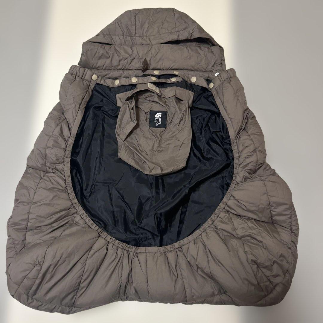 ノースフェイスブランケットケープ　抱っこ紐ケープ　ブラウン　マッシュルーム