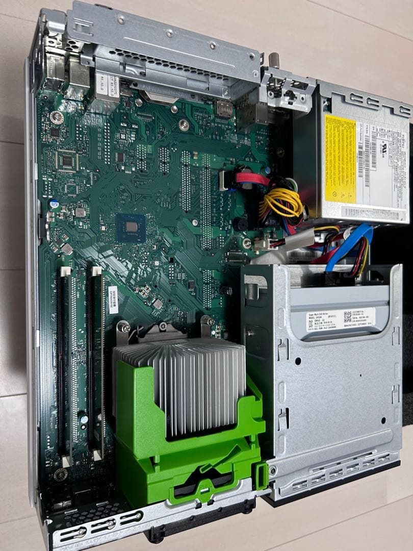 富士通ESPRIMO D558/TX i3-8100 12GB 256GB