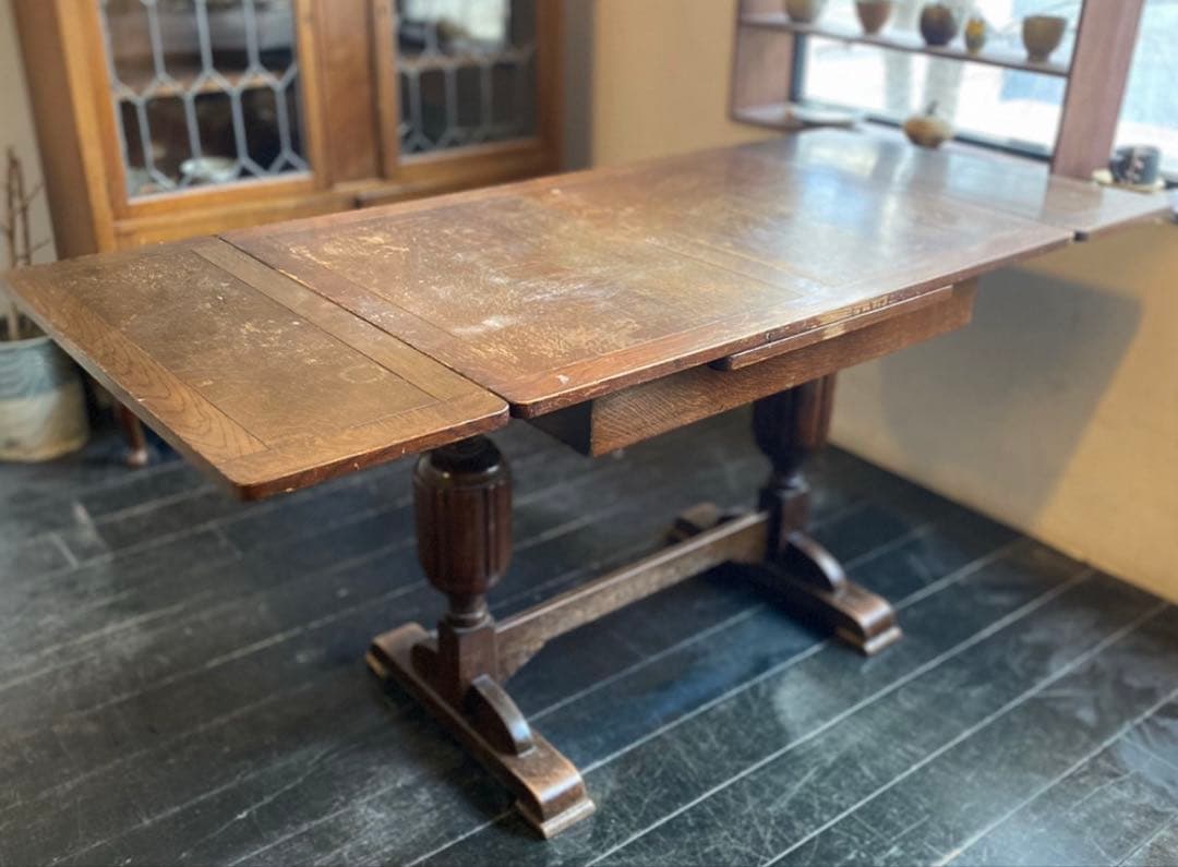 ドローリーフテーブル　　伸縮式テーブル