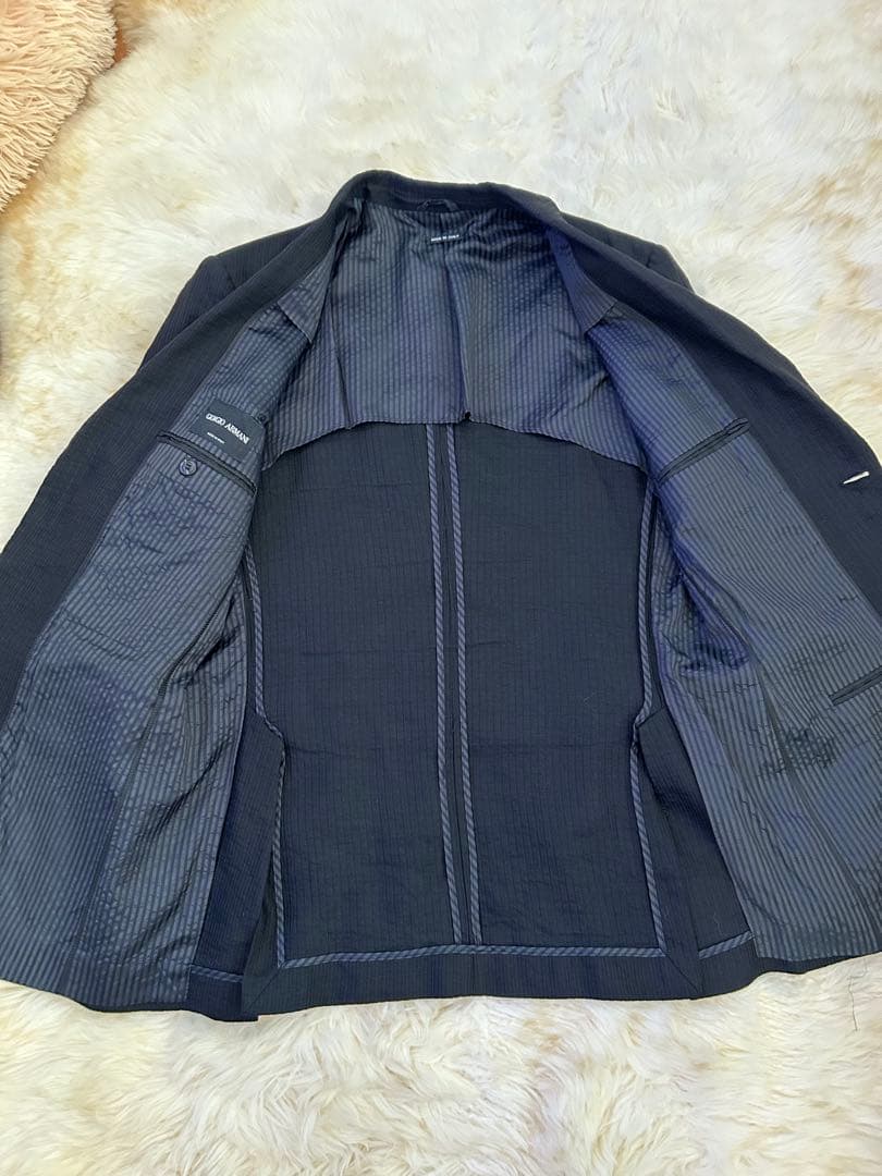 ジョルジオアルマーニ黒の夏用ジャケット美品