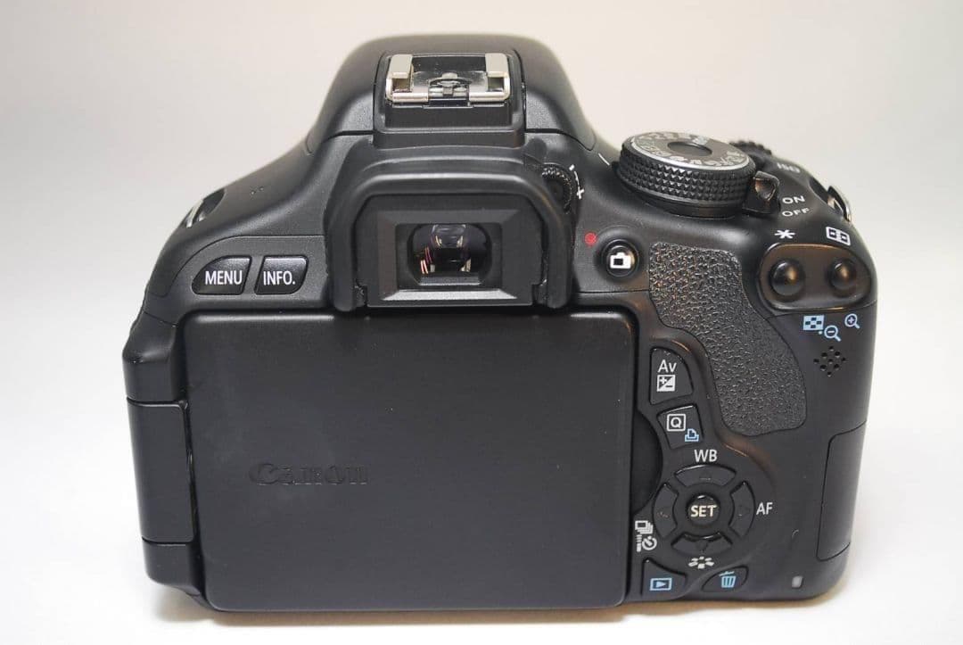 ♥超望遠レンズ付き❤️CANON KISS X5 一眼レフカメラ Wレンズ