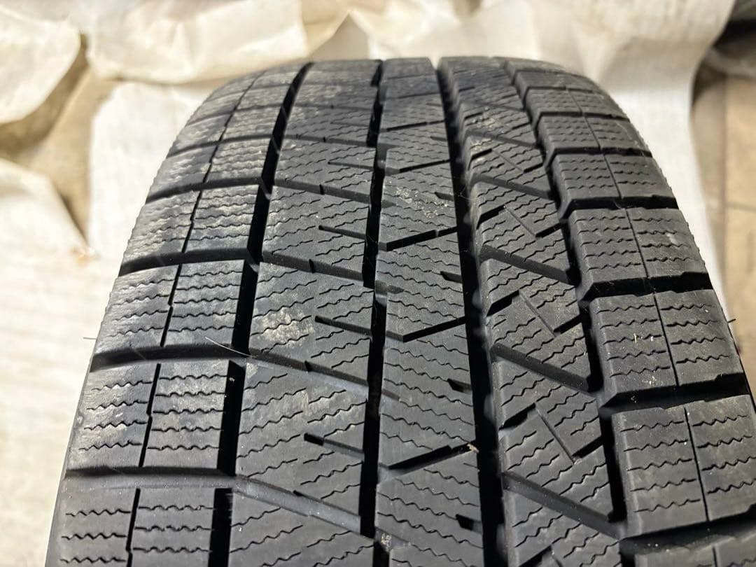 売切セール！1月31日まで【送料込】235/60R18 スタッドレスセット