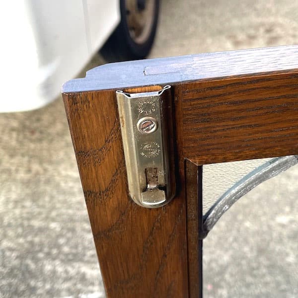 イギリスアンティーク　ガラスサイドボード　食器棚　無垢材　キャビネット　木良久