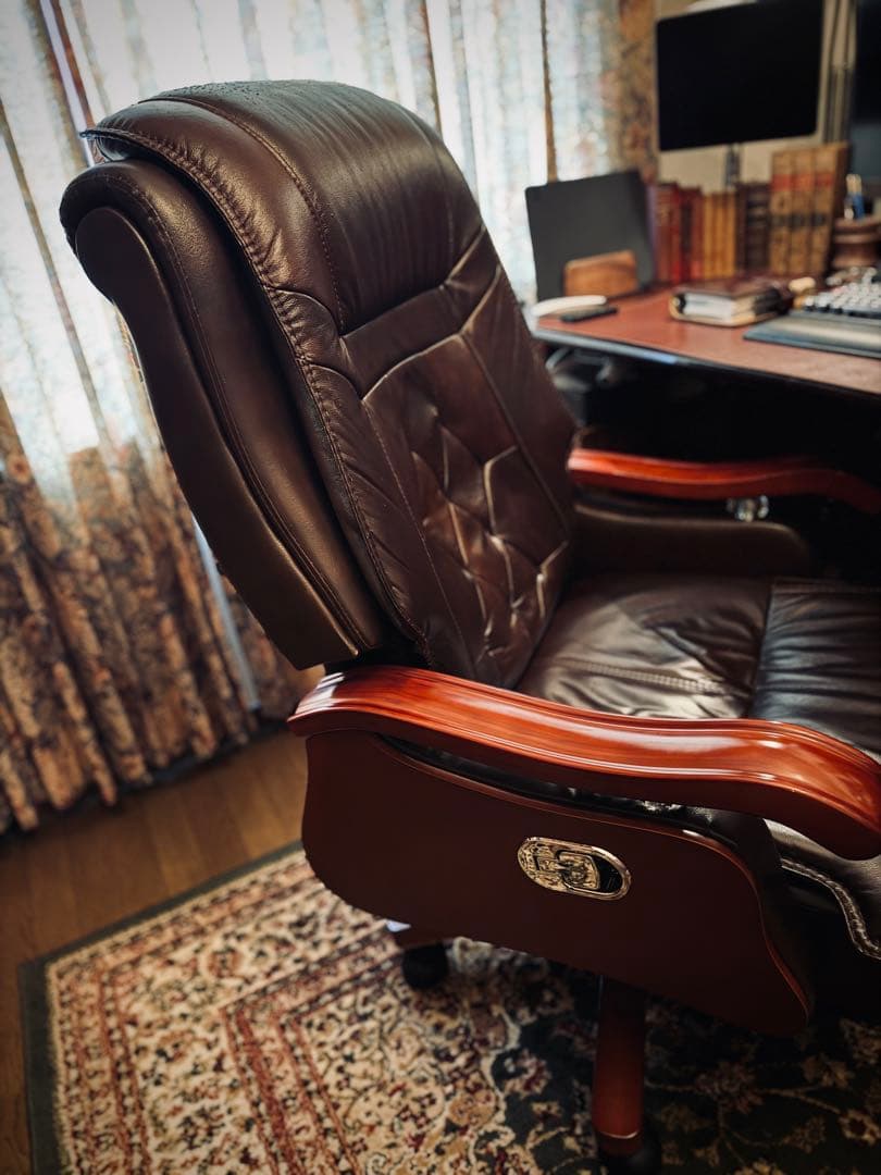 4/4までの短期出品❗️エグゼクティブチェア　革製