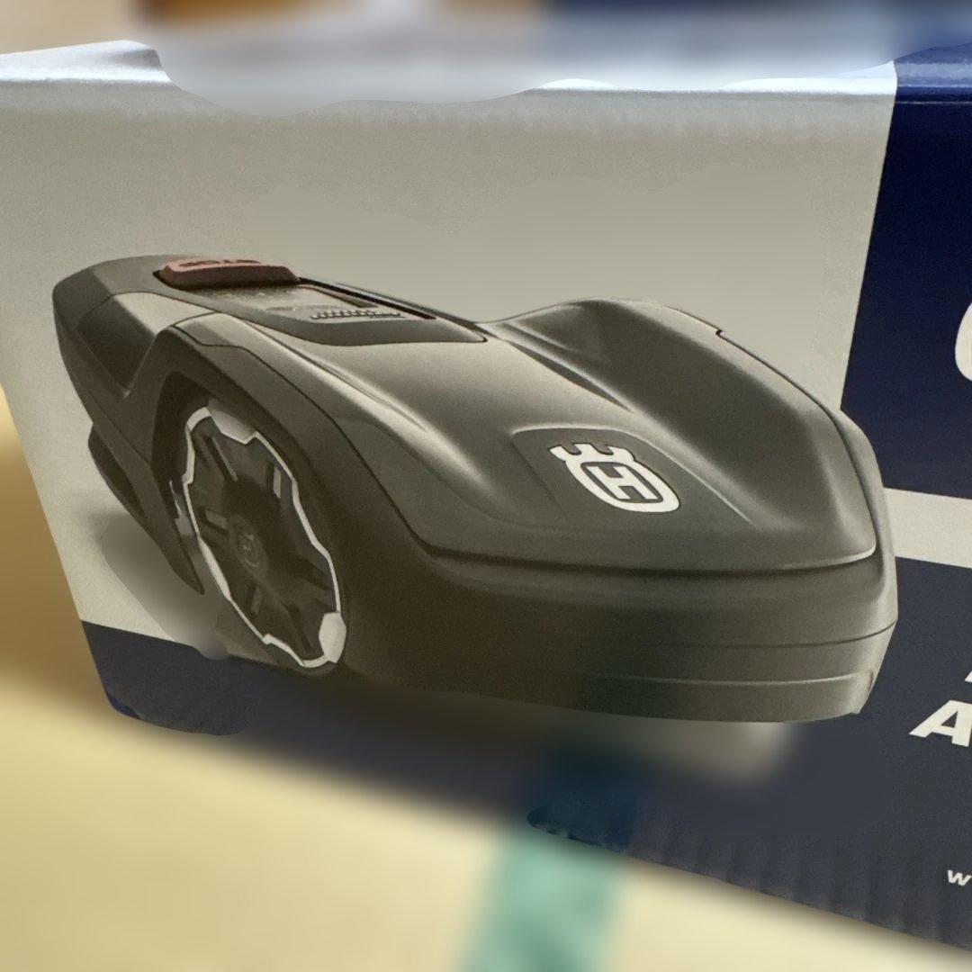 Husqvarna AUTOMOWER ASPIRE R4 芝刈りロボットセット