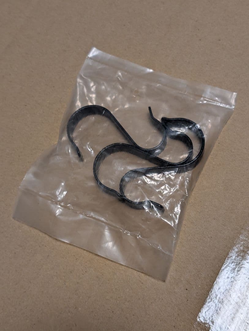 【送料込】ルミナスノワール 幅81cm ハンガーラック（目隠しカーテン取付可能）