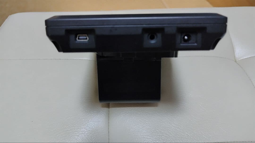 Feelworld FW279 7inフィールドモニターとバッテリーAC電源追加