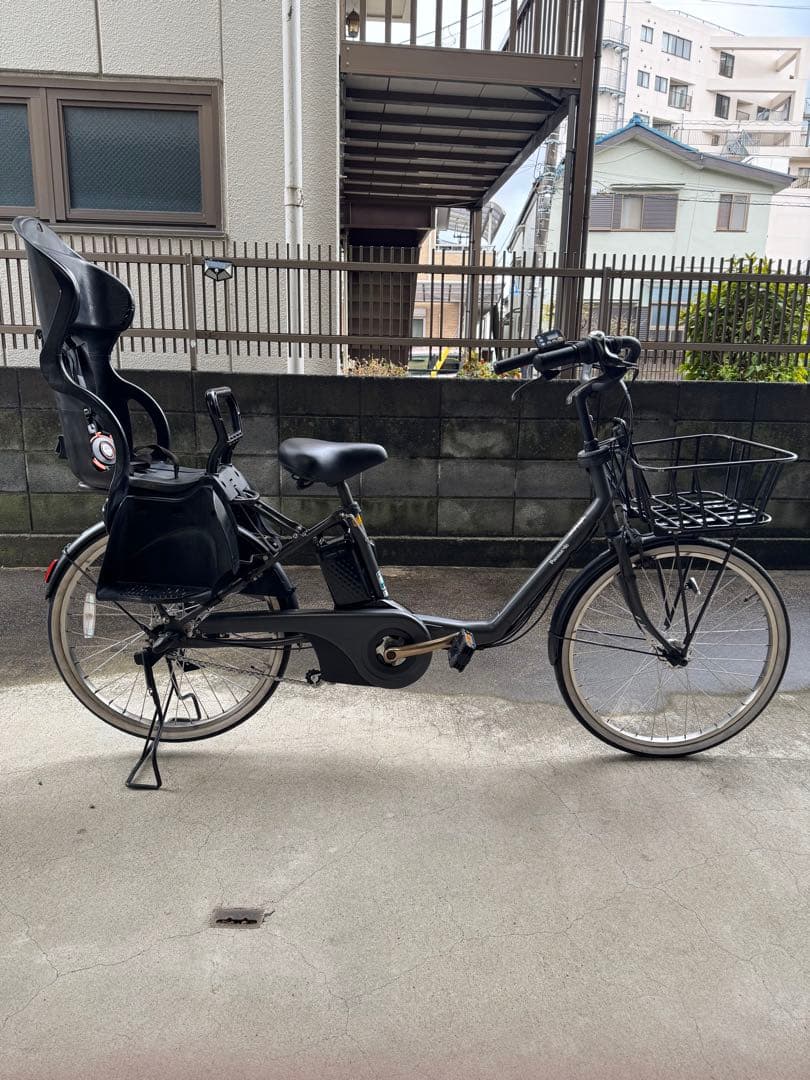 ギュット電動アシスト自転車　チャイルドシート、バッテリー、充電器付属