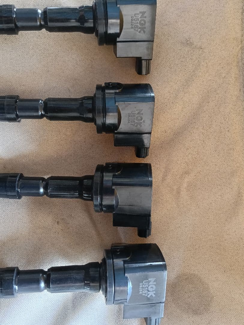 NGK GE6フィット1.3L ほぼ新品