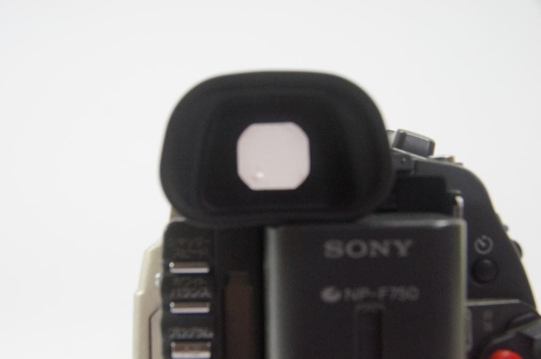 [現状品] SONY DCR-TRV900 3CCD MiniDVビデオカメラ