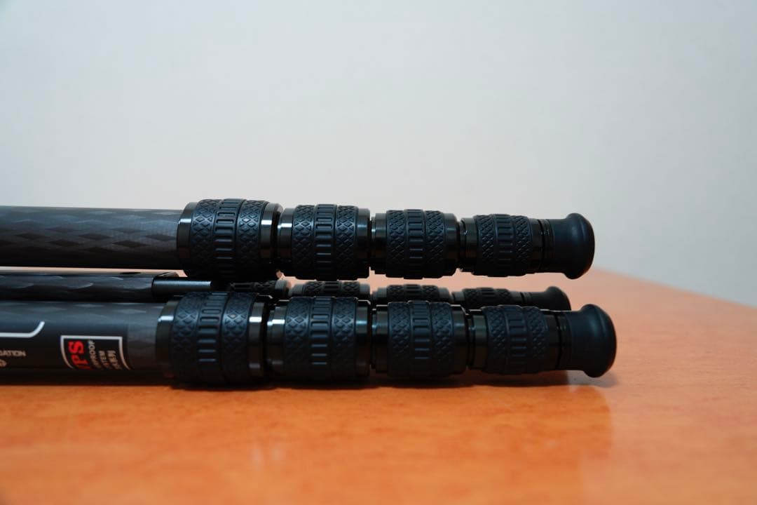 SIRUI ST-125 カーボン三脚