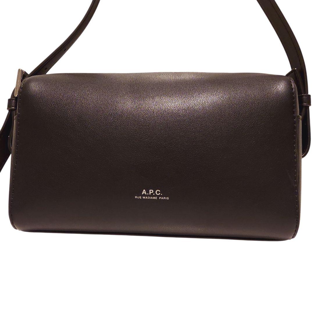 【APC】ショルダーバッグ Nino カメラバッグ 黒 レザー