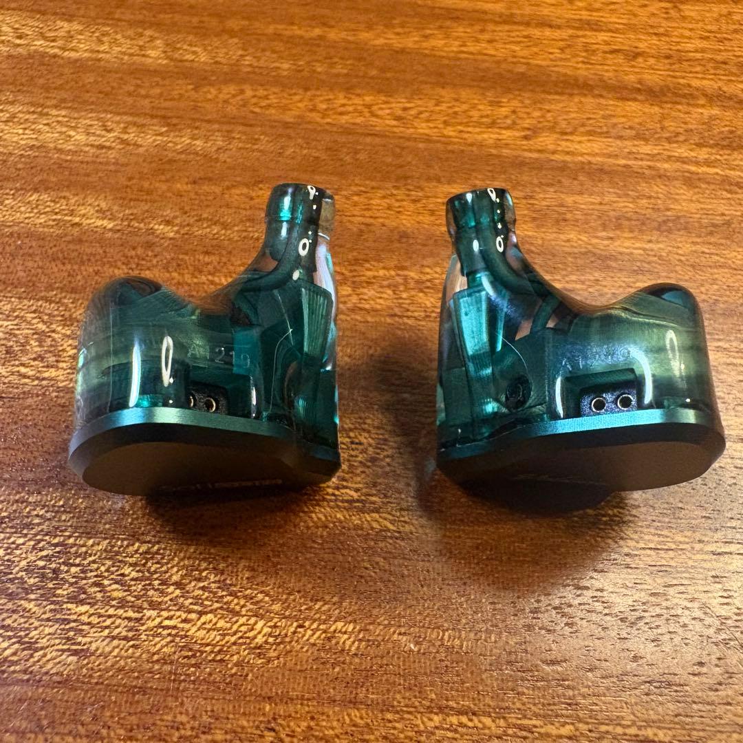 SoftEars Volume リケーブル可能イヤホン