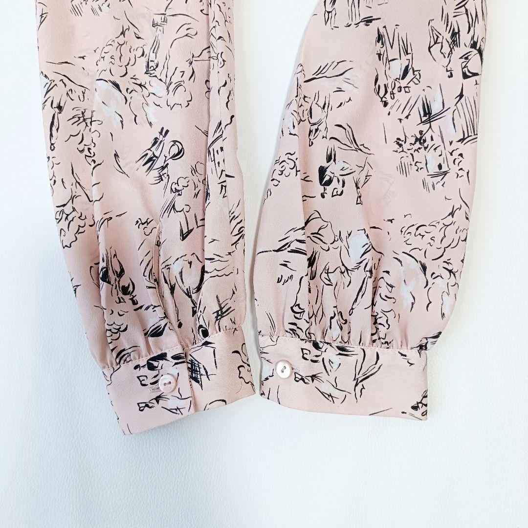 【ルルウィルビー】長袖ブラウス　ボウタイ　プリーツ　総柄　近年モデル　春色　M