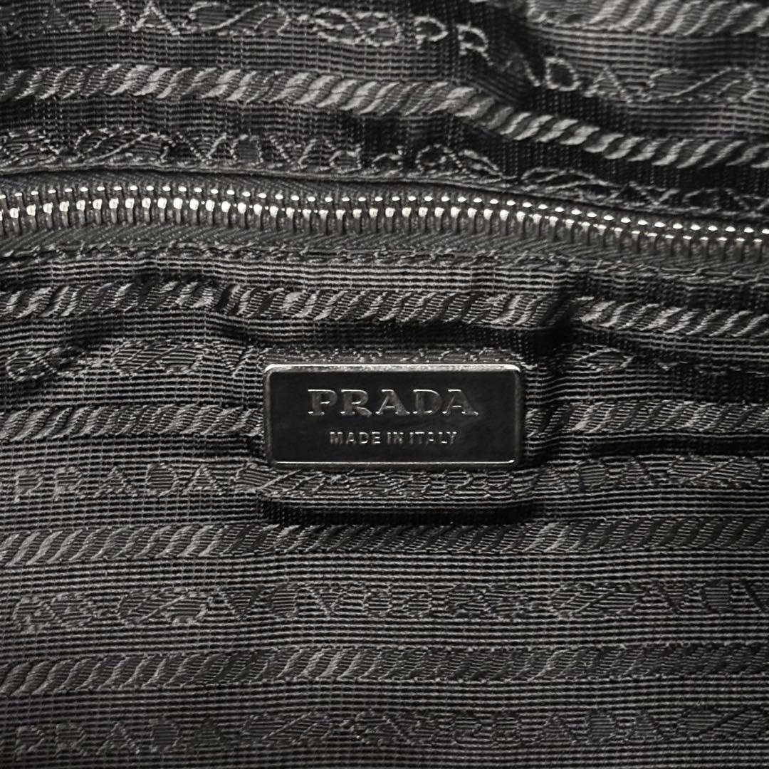 バッグ prada multi pocket leather shoulder bag