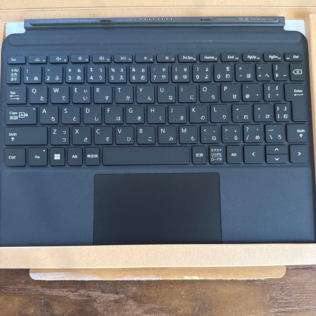 Microsoft Surface Go4本体＋キーボード