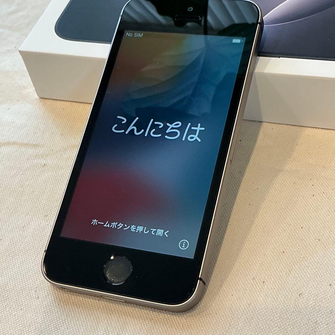 Apple iPhone se 第1世代 未使用品 16GB 本体