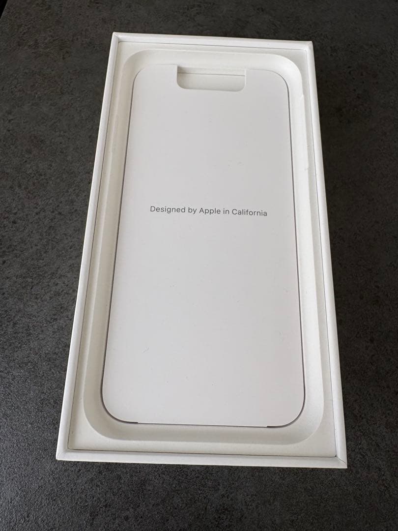 Apple iPhone 11 ホワイト 本体　128GB