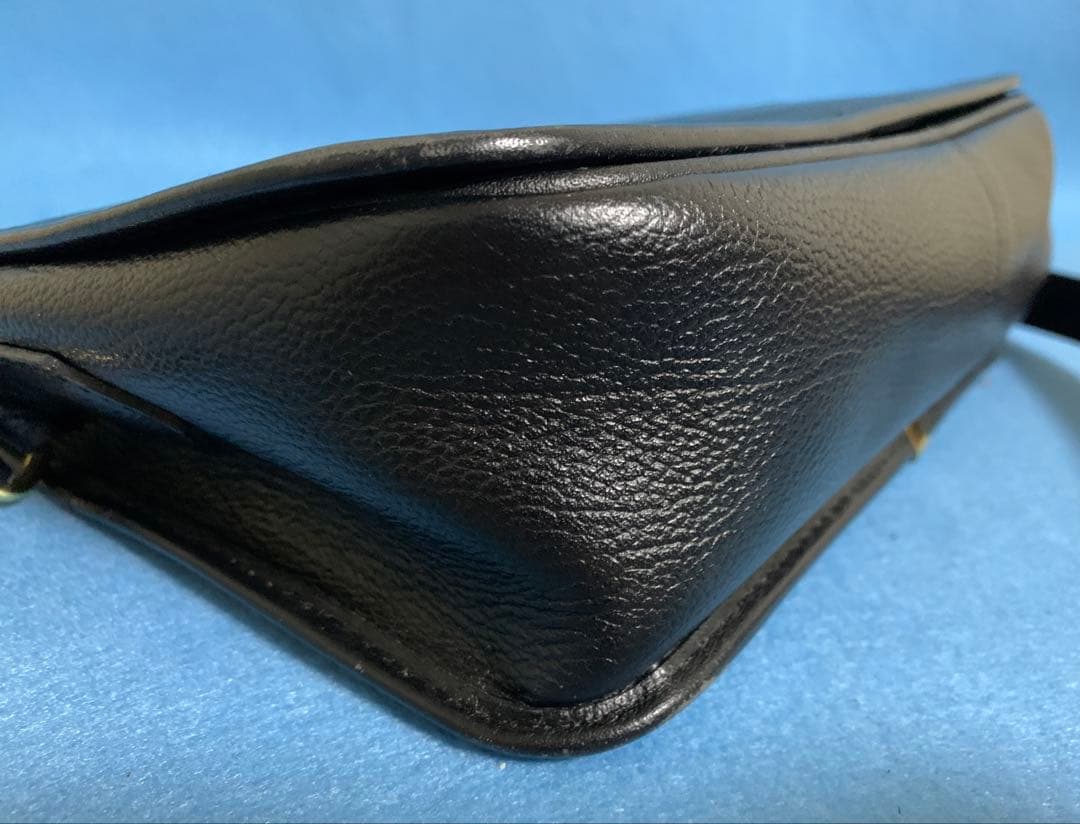 ヴィンテージ イヴ・サンローラン YSL 刻印 ショルダ-バッグ