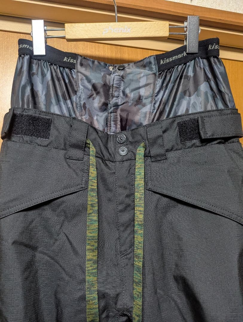 キスマーク　スノーボードウェア