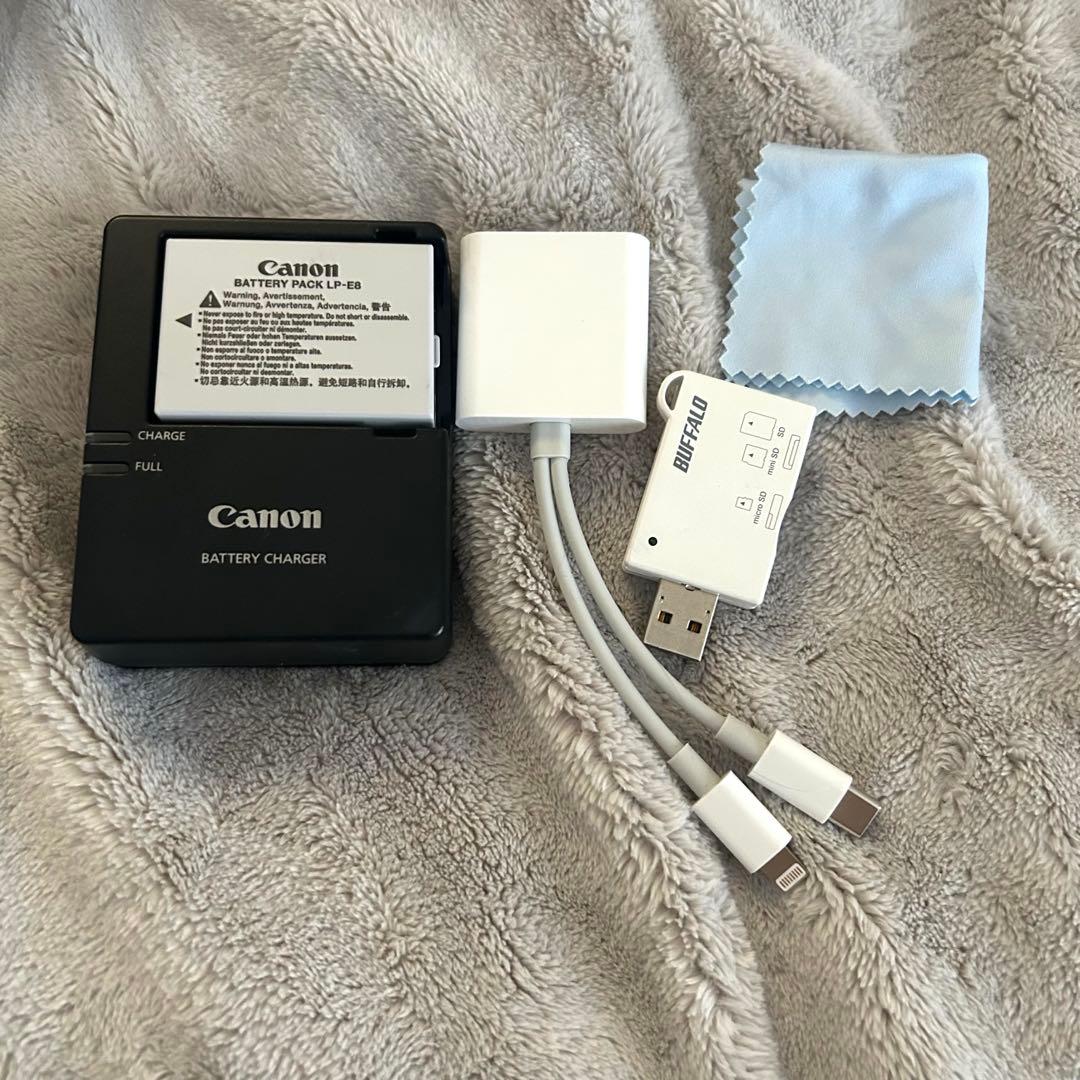 Canon キャノン EOS Kiss X6i ー眼カメラ レンズ セット