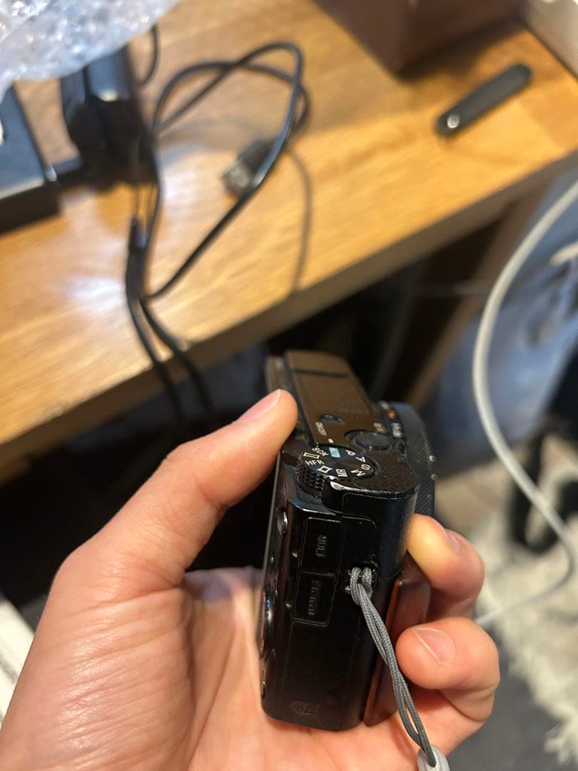 デジタルカメラ Sony DSC-RX100M5A